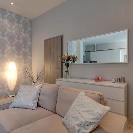Paulay Downtown Apartment Budapest Luaran gambar
