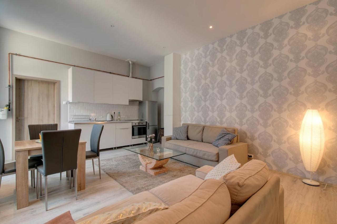 Paulay Downtown Apartment Budapest Luaran gambar
